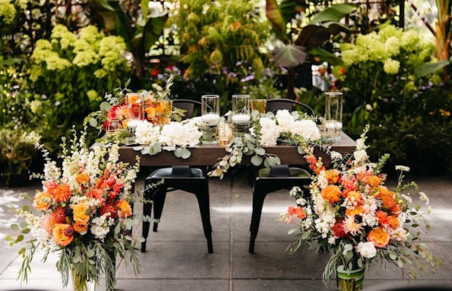 Table with Lake Oswego Wedding Flowers and Wedding Flower Arrangements