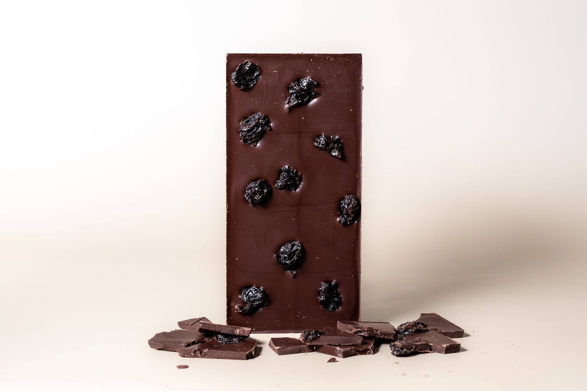 Cherry Vanilla Dark Chocolate Bar 70% Cacao - Lake Oswego Flowers