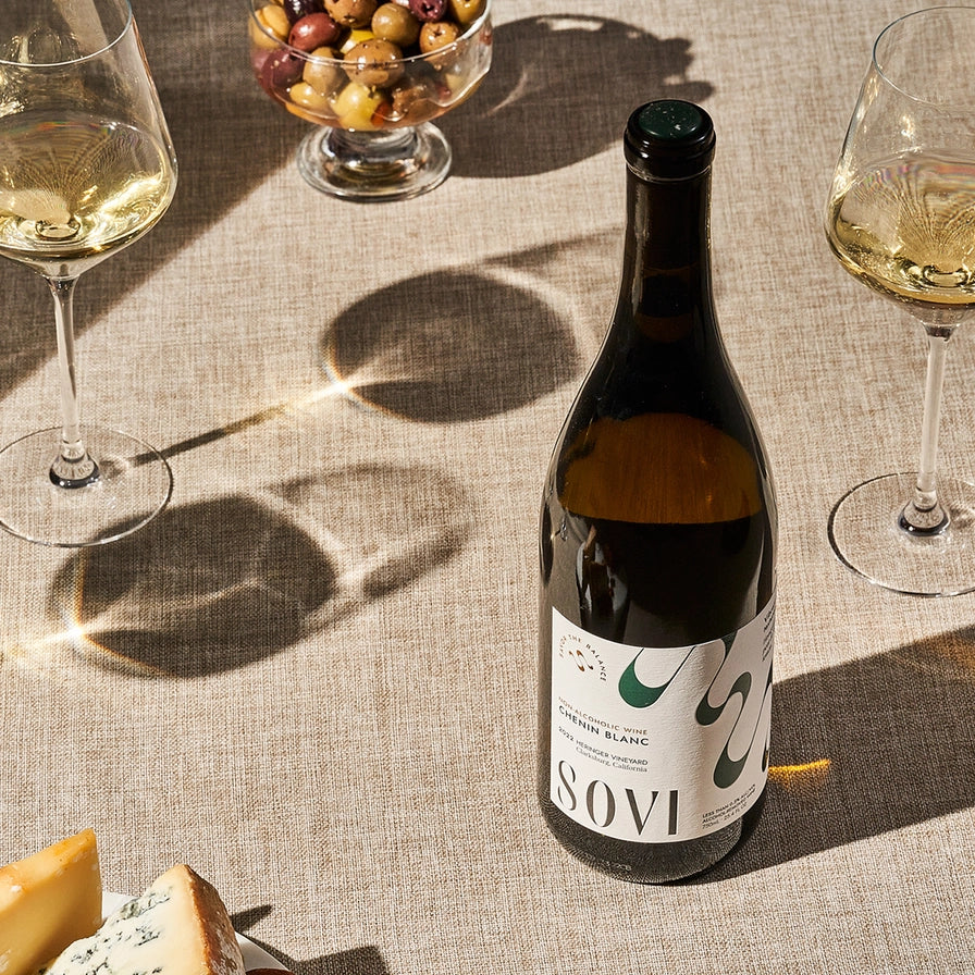 Sovi Chenin Blanc Non-Alcoholic Wine - Lake Oswego Flowers