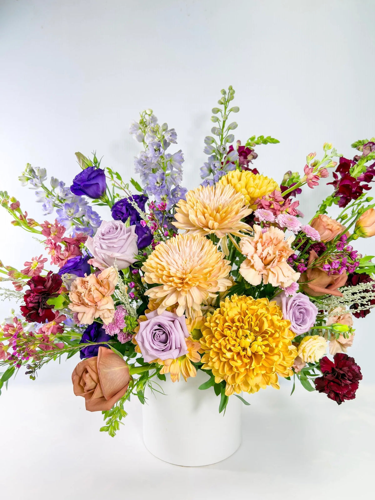 Lake Oswego Flower Delivery and Flower Shop - Colorful Flower Arranagment Background